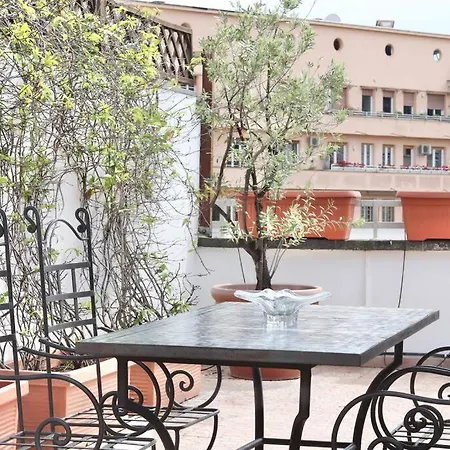 Exclusive Penthouse With Large Private Rooftop Appartement Rome